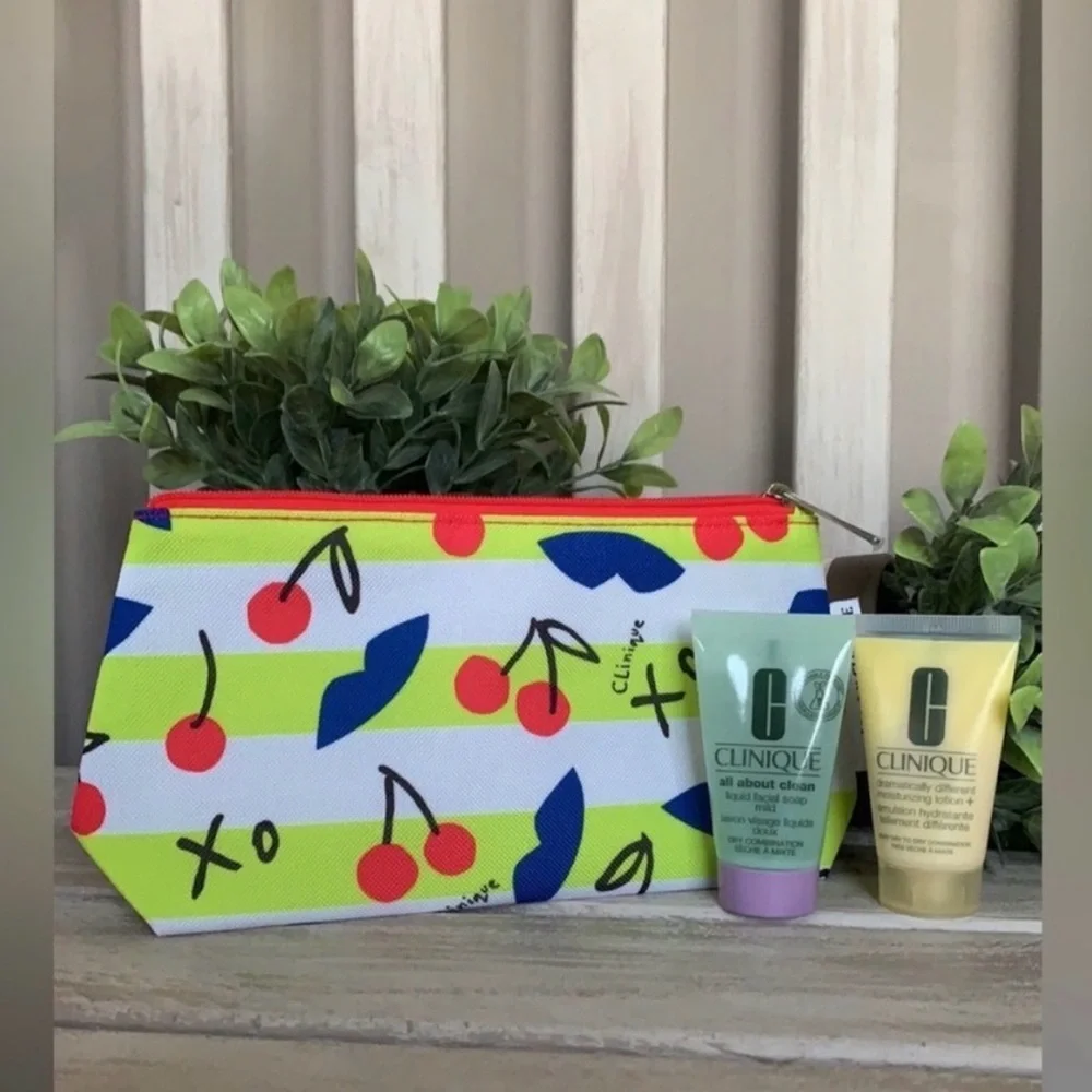 Clinique Lotion W/Cleanser & Bag 🍒🆕🍒